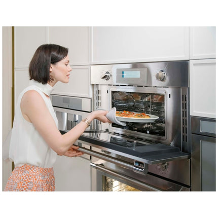 Thermador Professional Series PO301W Single Wall Oven, 30 inch Exterior Width, True Convection, Self Clean, 4.5 cu. ft. Capacity, Temperature Probe, Wifi Enabled, Stainless Steel colour Telescopic Gliding Extension Rack, True European Convection